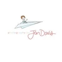 Photography By Jen Davis logo